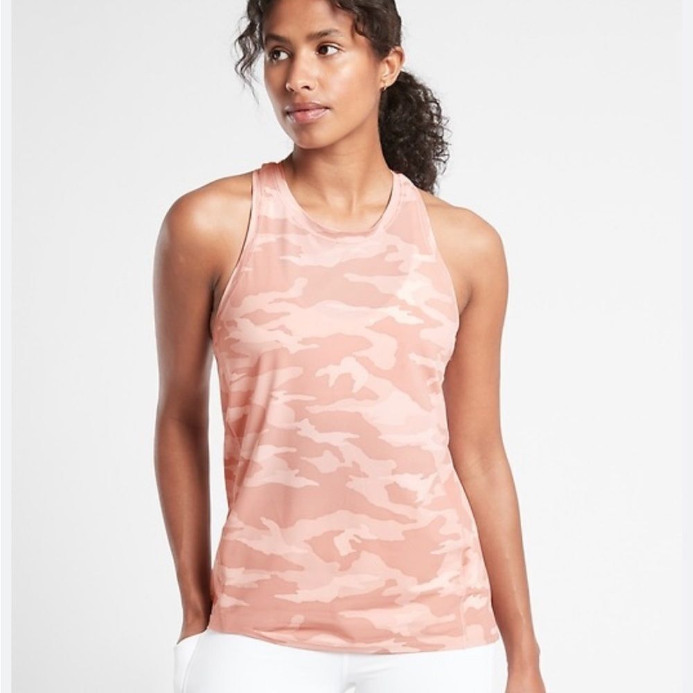 Athleta ultimate train tank in‎ pink camo